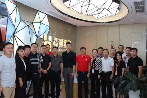 欢迎宜春市团委书记、商会及青企等一行领导莅临星空(中国)人力集团指导