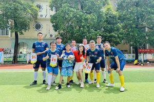 “足”够精彩！星空(中国)集团“足”梦大龙街首届五人制男子公益足球赛